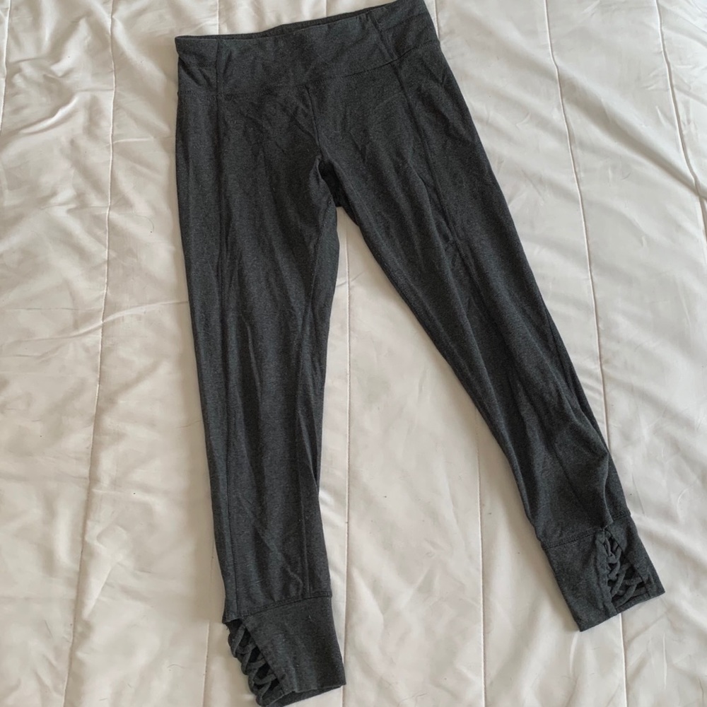 (2for$20) Calvin Klein Med Cropped Grey Leggings